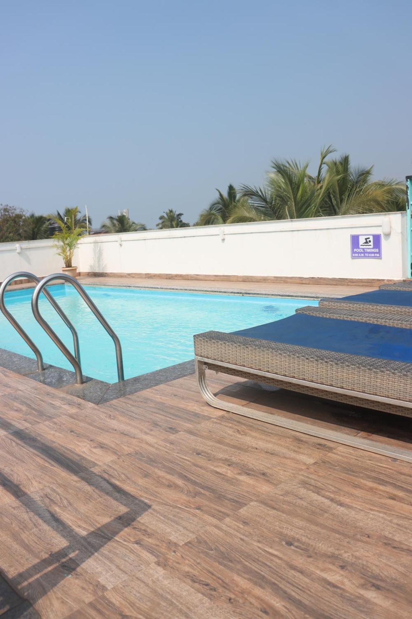 Hotel Calangute Central Exterior photo