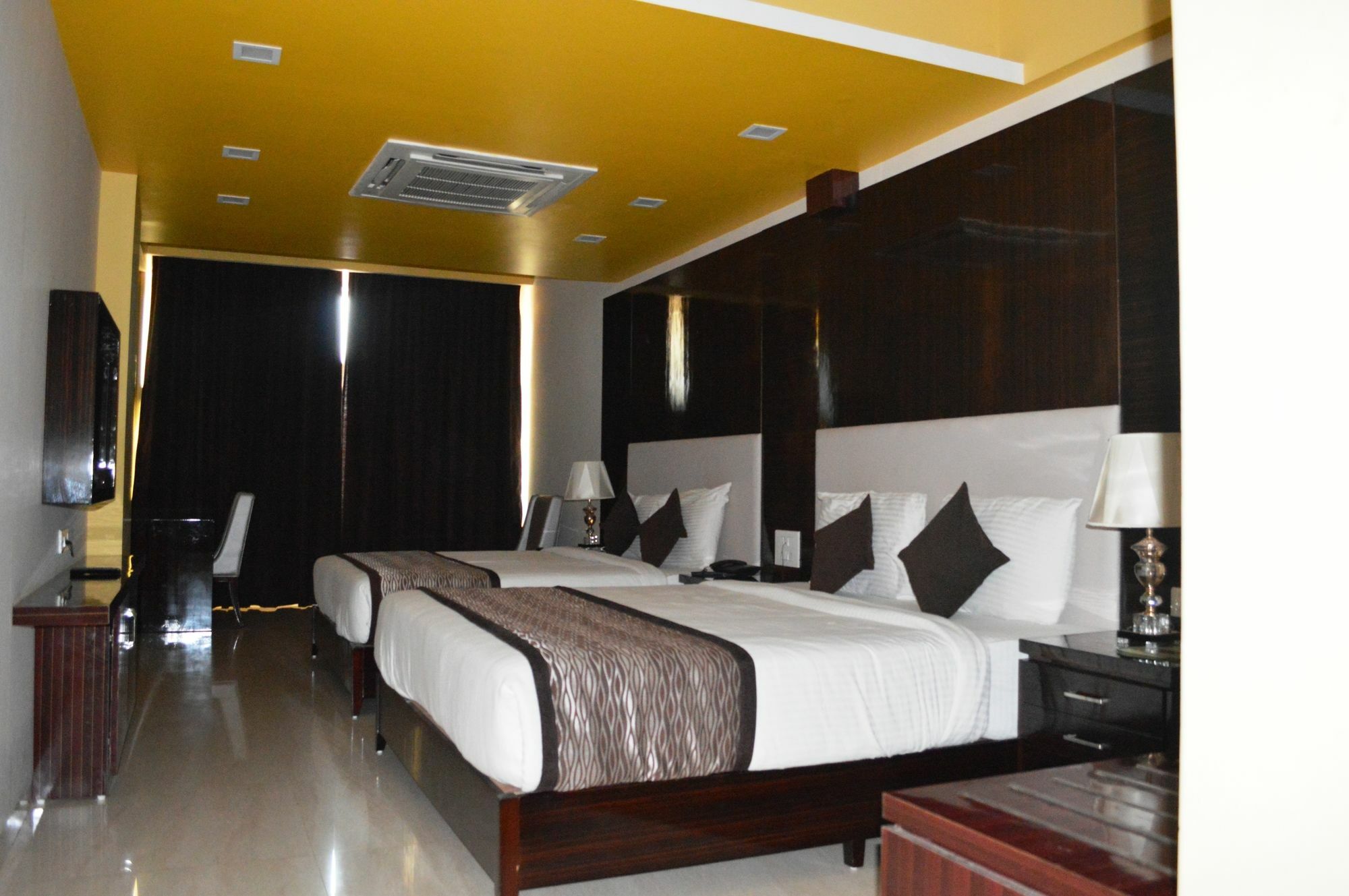Hotel Calangute Central Exterior photo